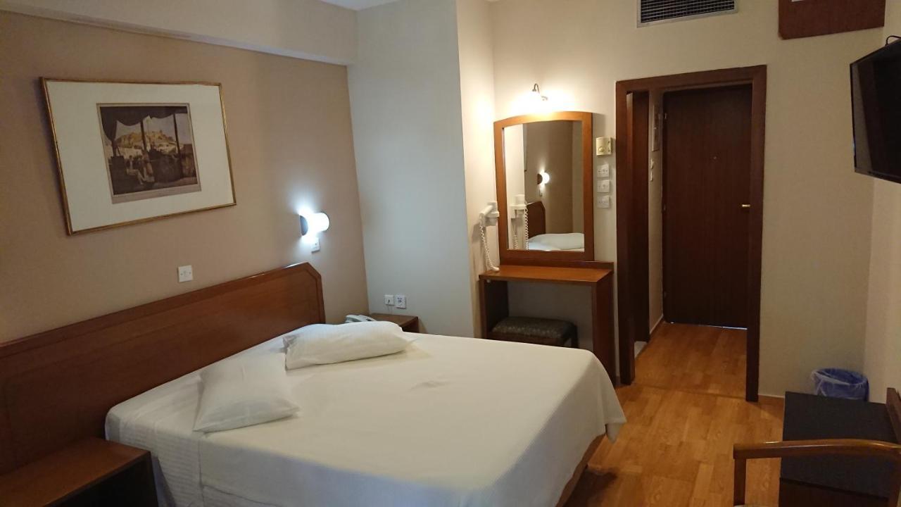 אתונה Economy Hotel מראה חיצוני תמונה